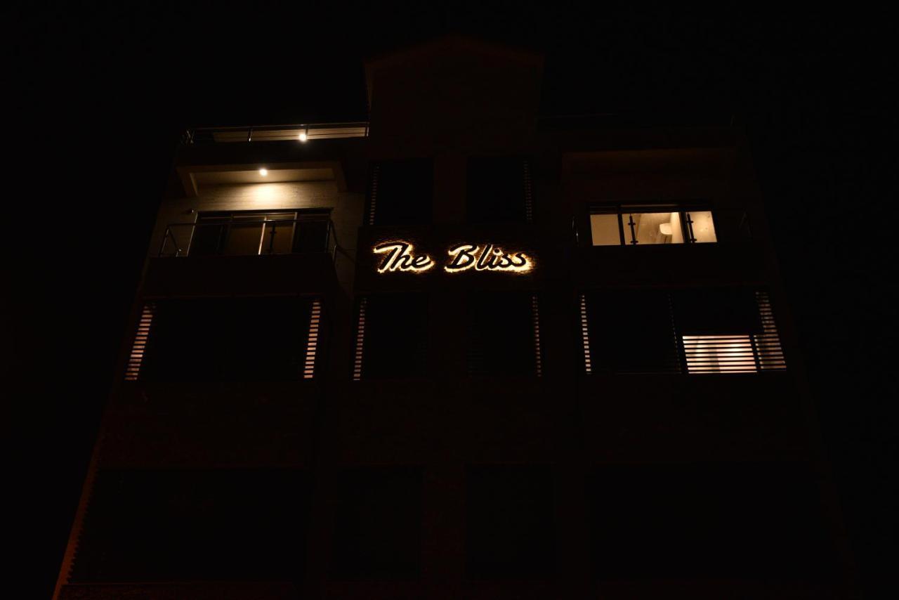 The Bliss Aparthotel Rawalpindi Ngoại thất bức ảnh