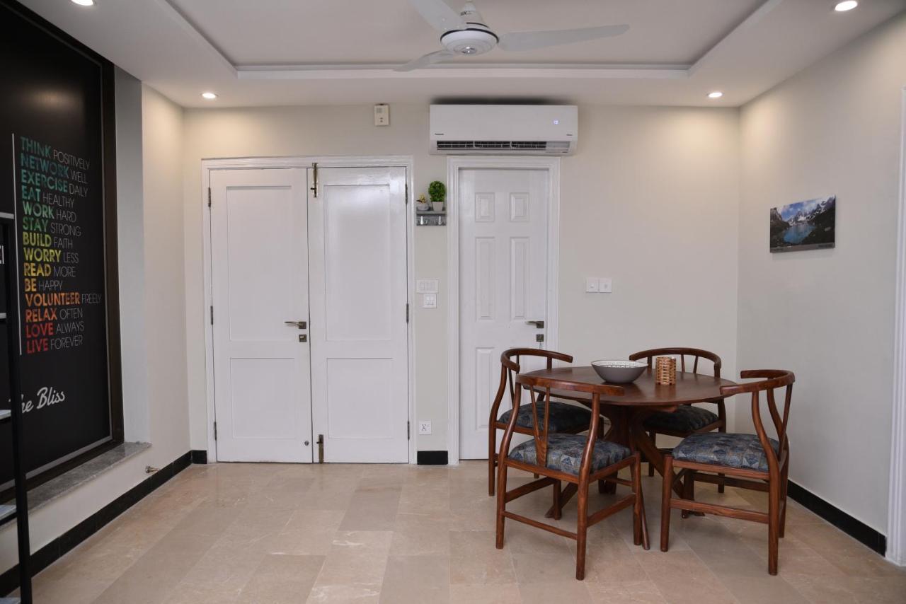 The Bliss Aparthotel Rawalpindi Ngoại thất bức ảnh